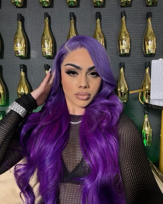 Long wavy purple lace wig with middle part, smooth and voluminous
