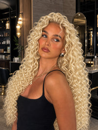 Brazilian 613 Bundles worn, styled look 5