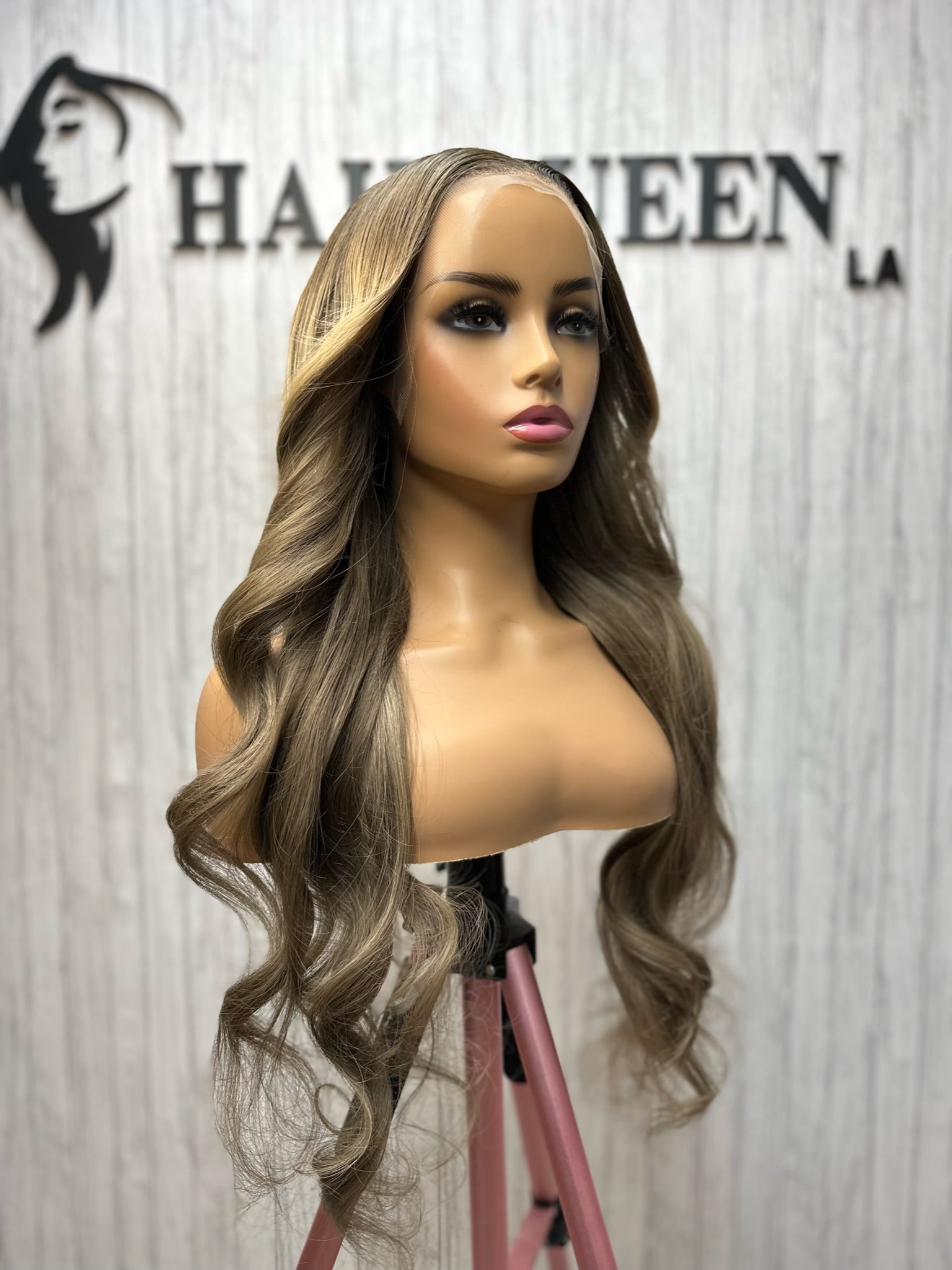 Hair Queen LA 100 Human Hair Wigs Extensions Salon Services