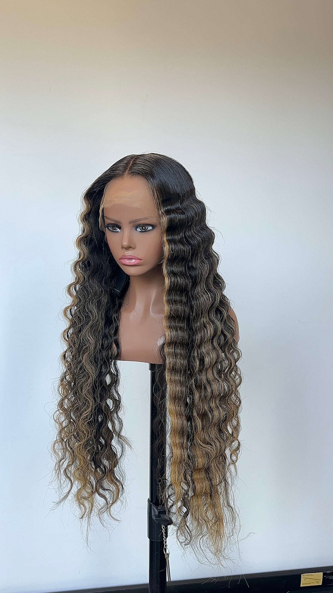 Golden Tide glueless wig