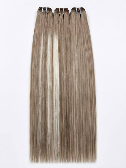 Straight highlighted hair extensions bundle in light blonde with beige tones